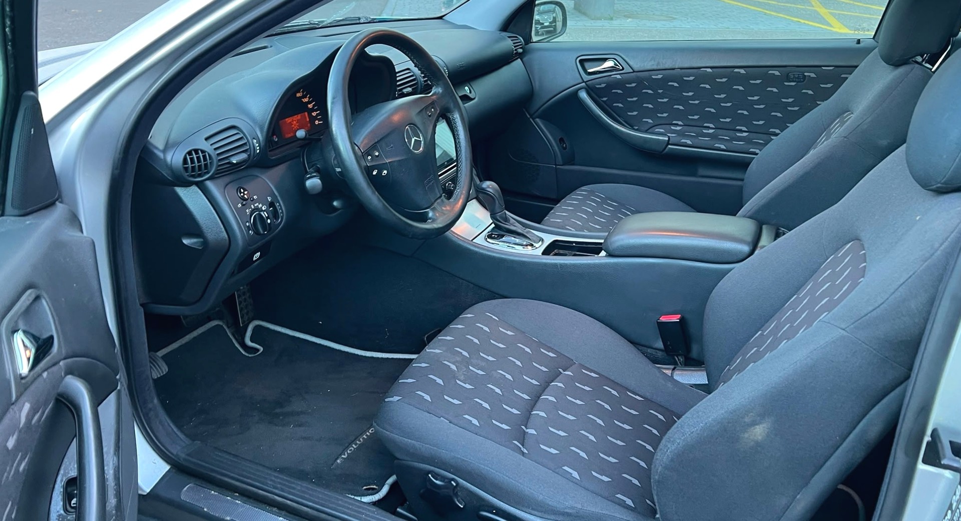 MERCEDES-BENZ C 200 Kompressor Automat-image-8