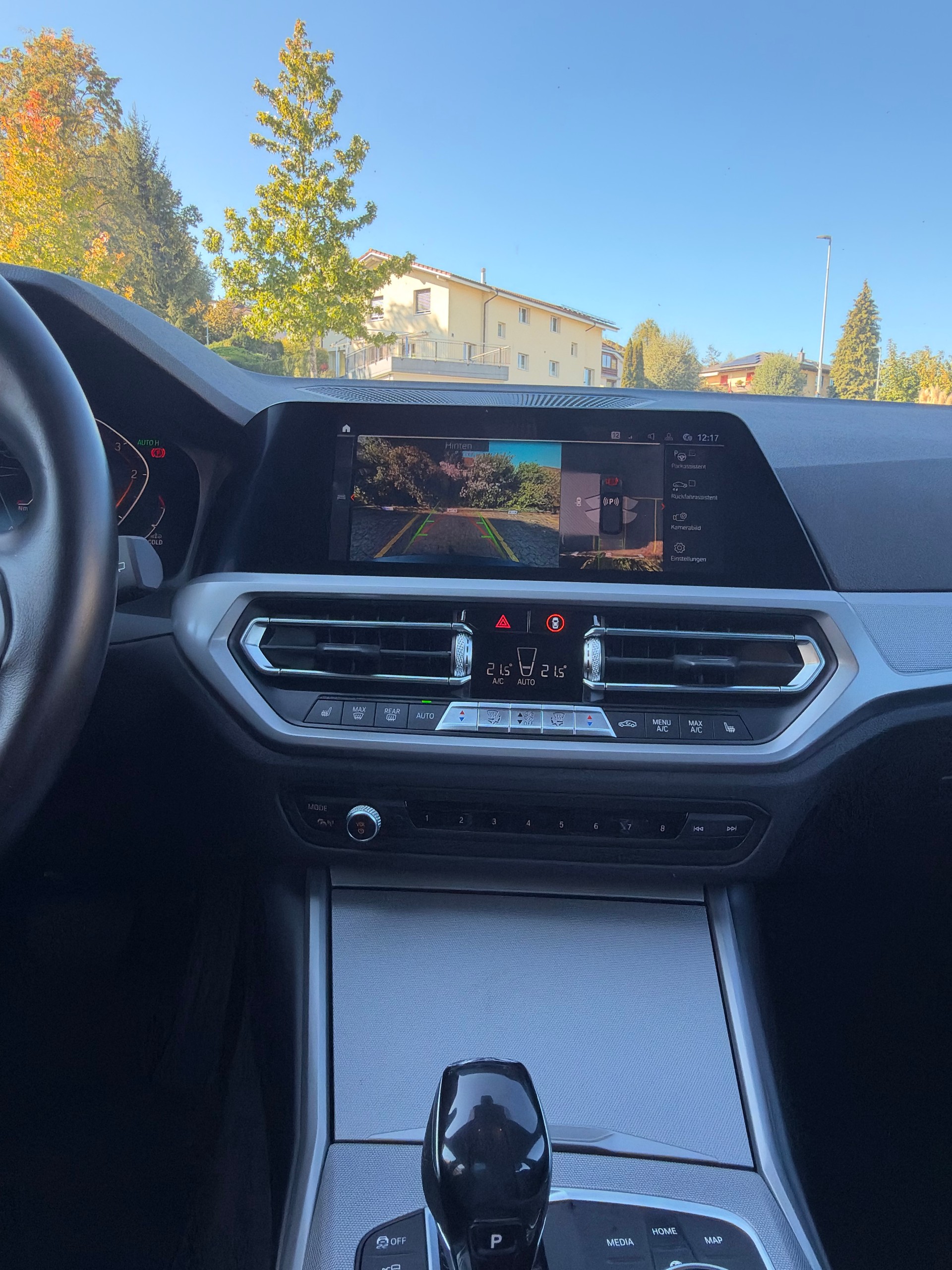 BMW 320d xDrive Touring Steptronic-image-10