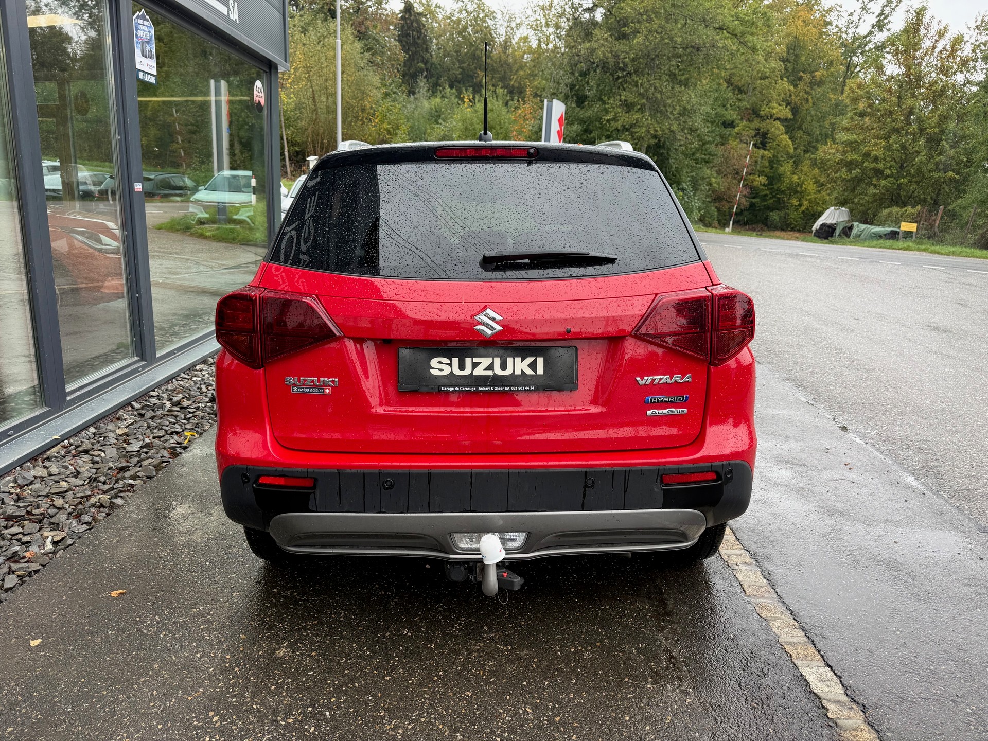 SUZUKI Vitara 1.5 Hybrid Compact + 4x4 AGS-image-4