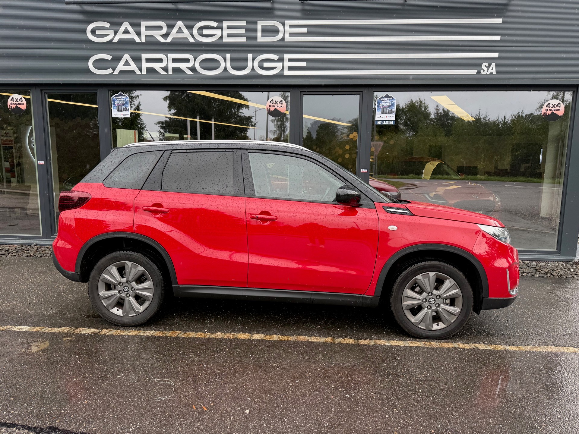 SUZUKI Vitara 1.5 Hybrid Compact + 4x4 AGS-image-6
