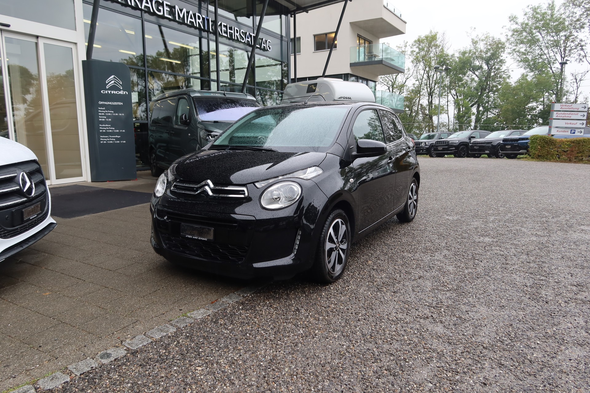 CITROEN C1 1.0 VTi Shine S&S-image-1