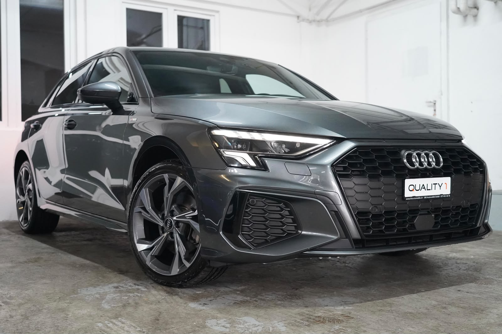 AUDI A3 Sportback 40 TFSI e S line S-tronic-image-1
