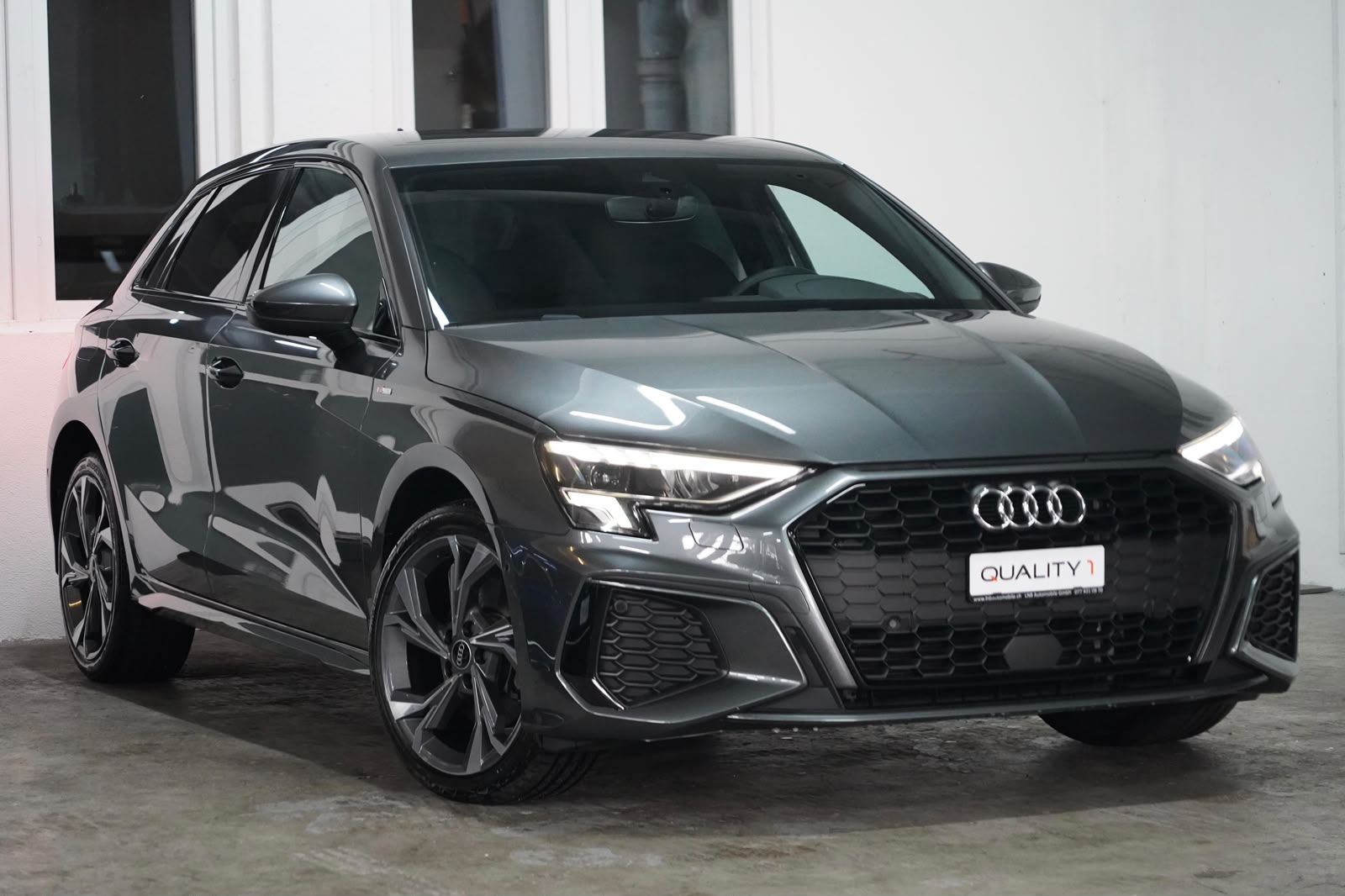 AUDI A3 Sportback 40 TFSI e S line S-tronic-image-0