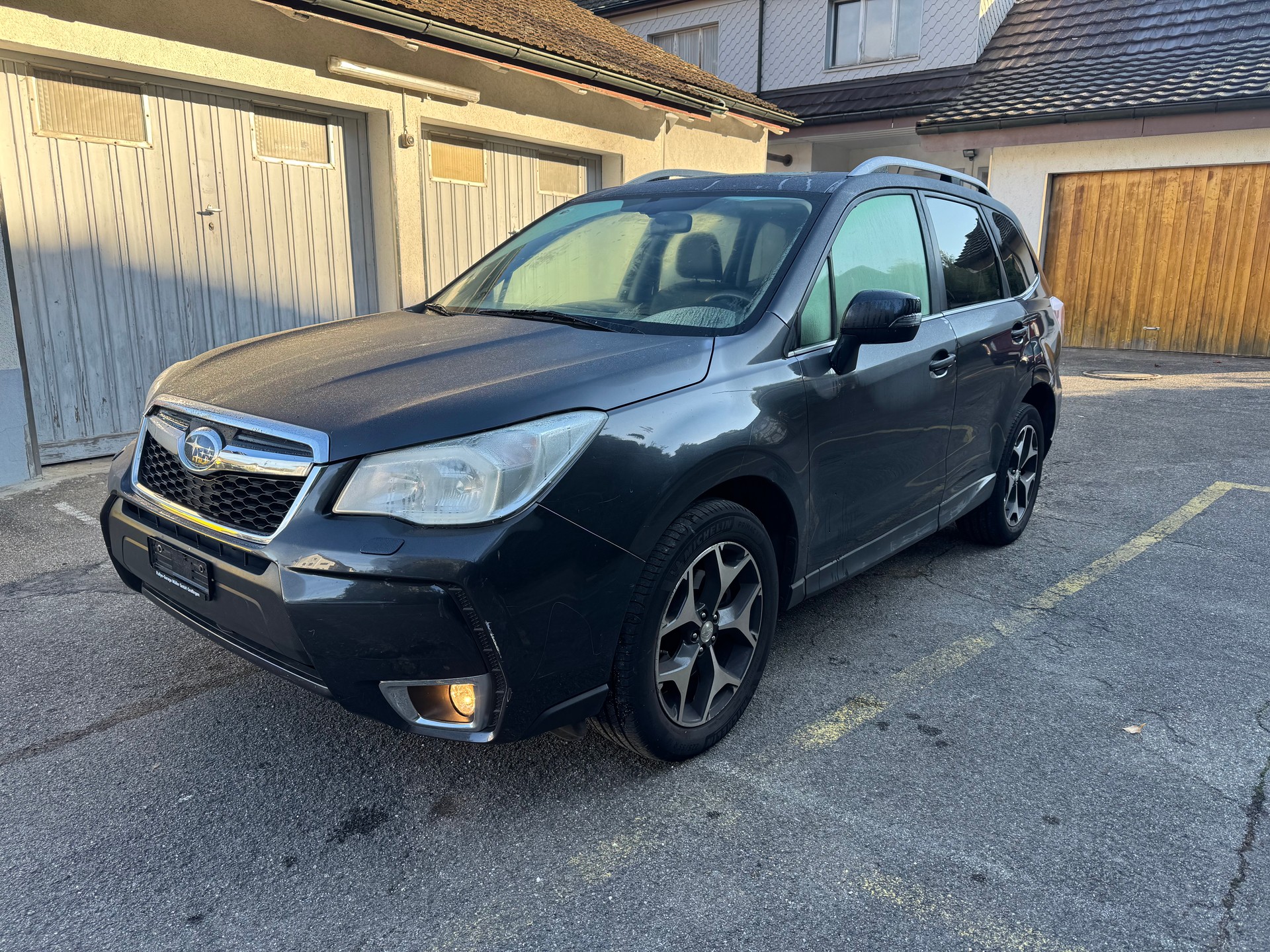 SUBARU FORESTER-image-1