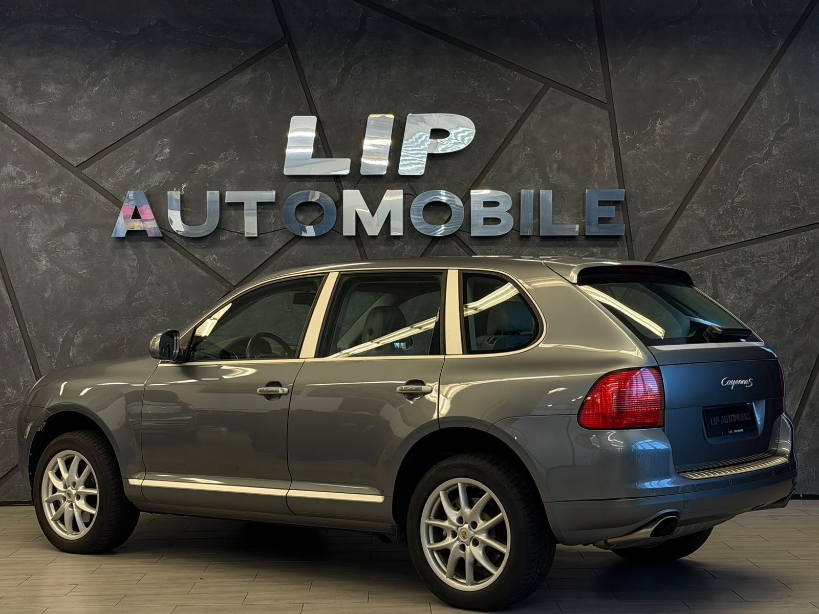 PORSCHE Cayenne S-image-7