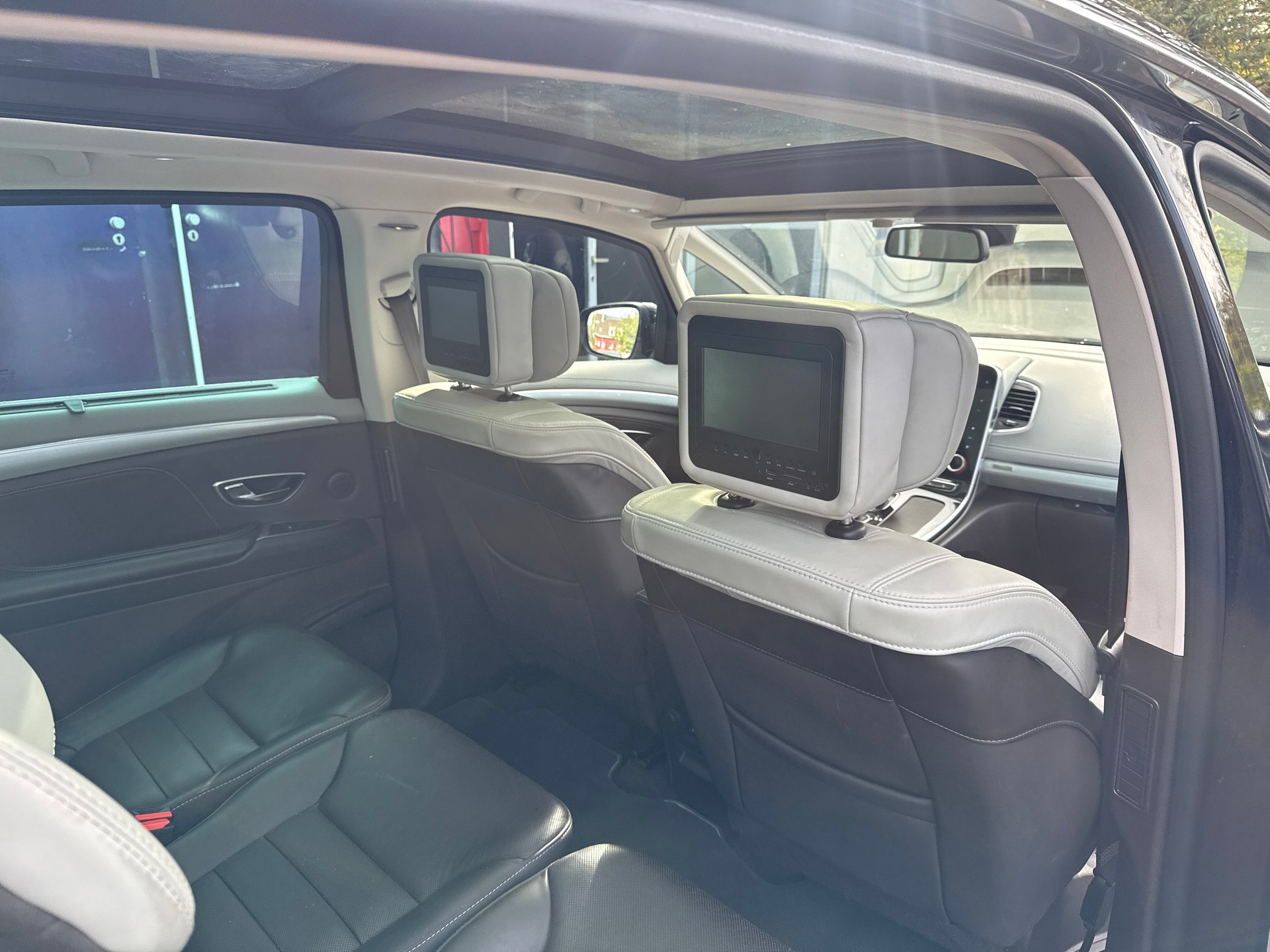 RENAULT Espace 1.6 dCi Initiale Paris EDC-image-15