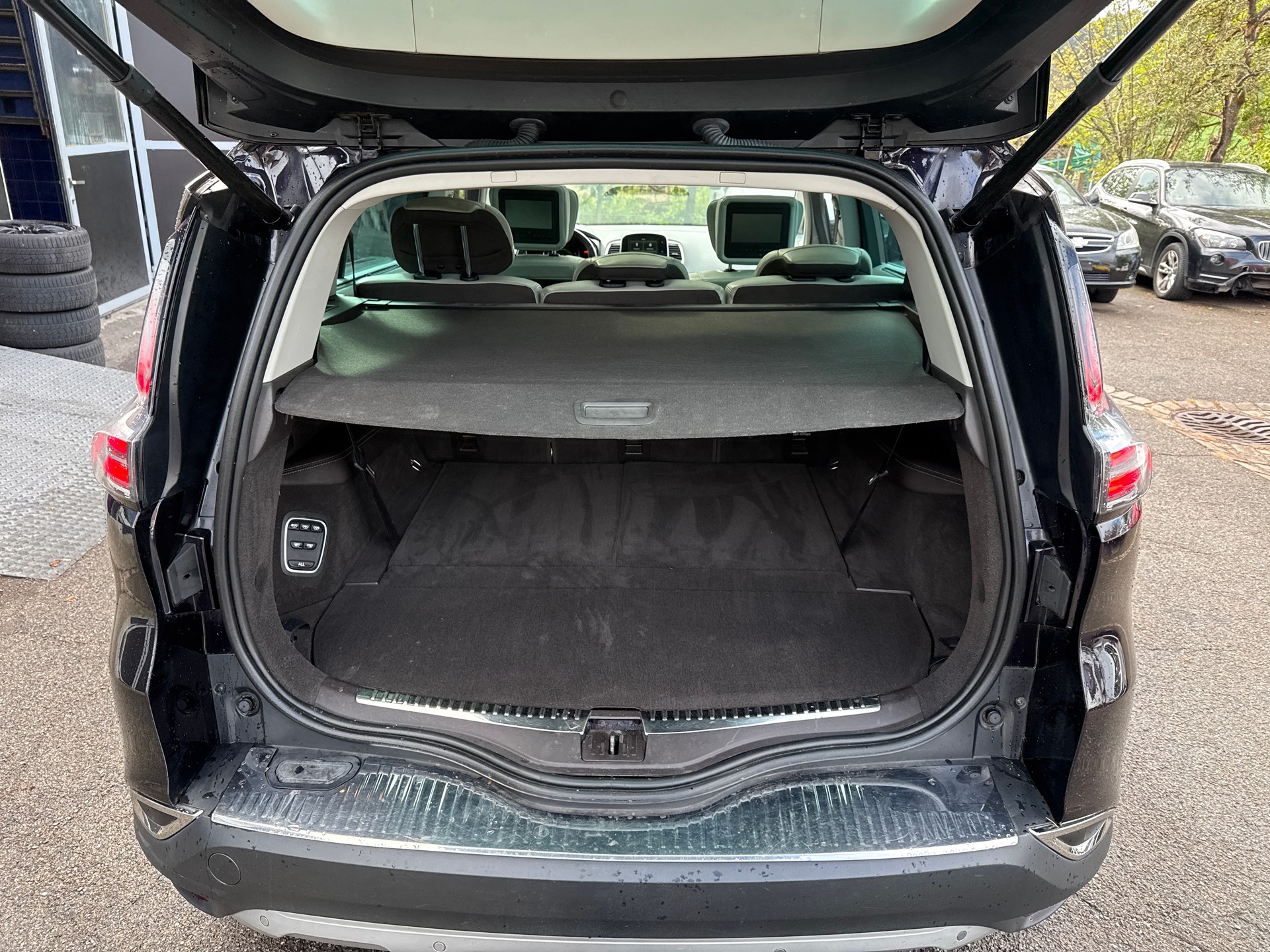 RENAULT Espace 1.6 dCi Initiale Paris EDC-image-24