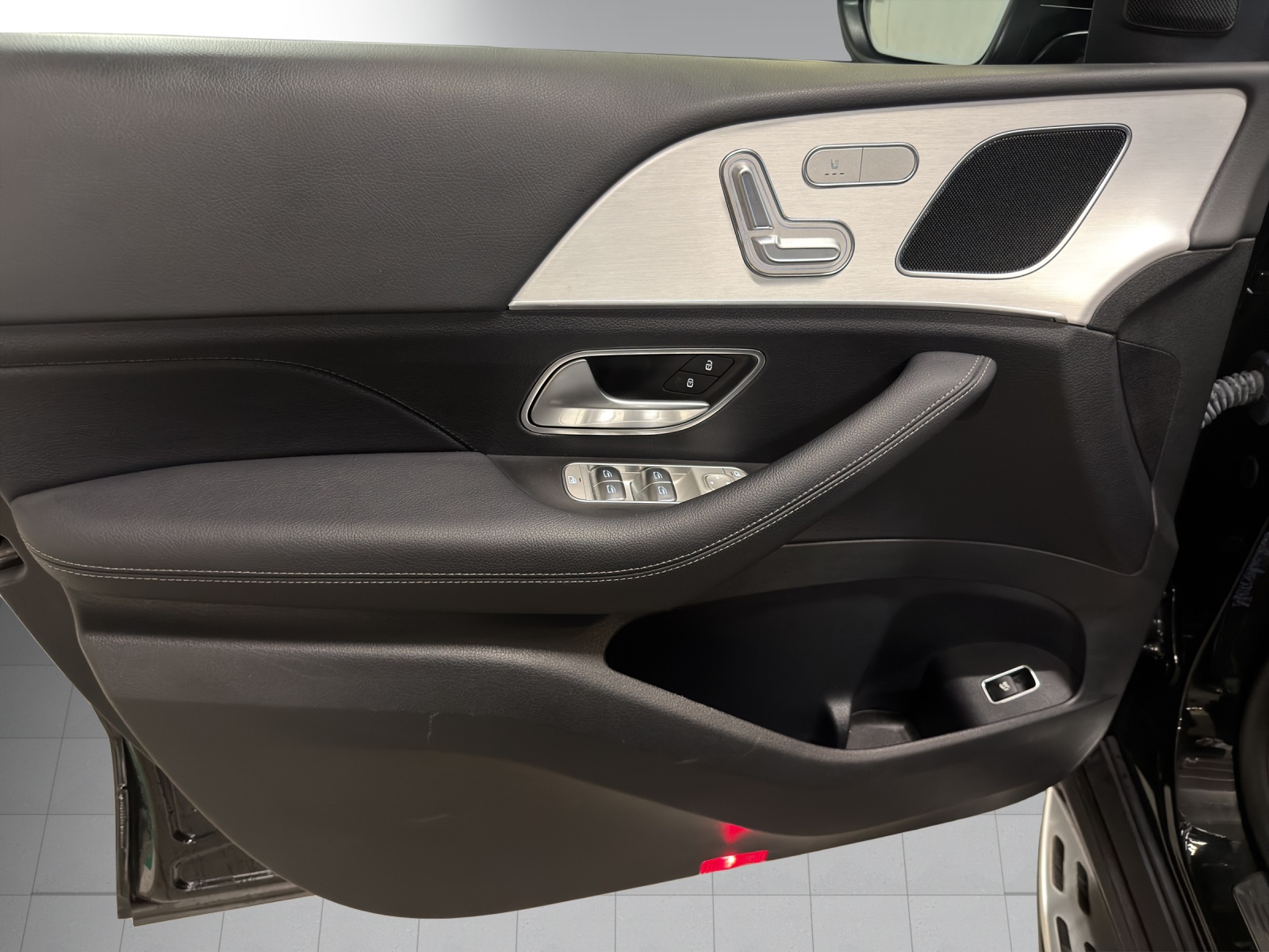 Image MERCEDES-BENZ GLE-300 GLE 300 d 4Matic 9G-Tronic