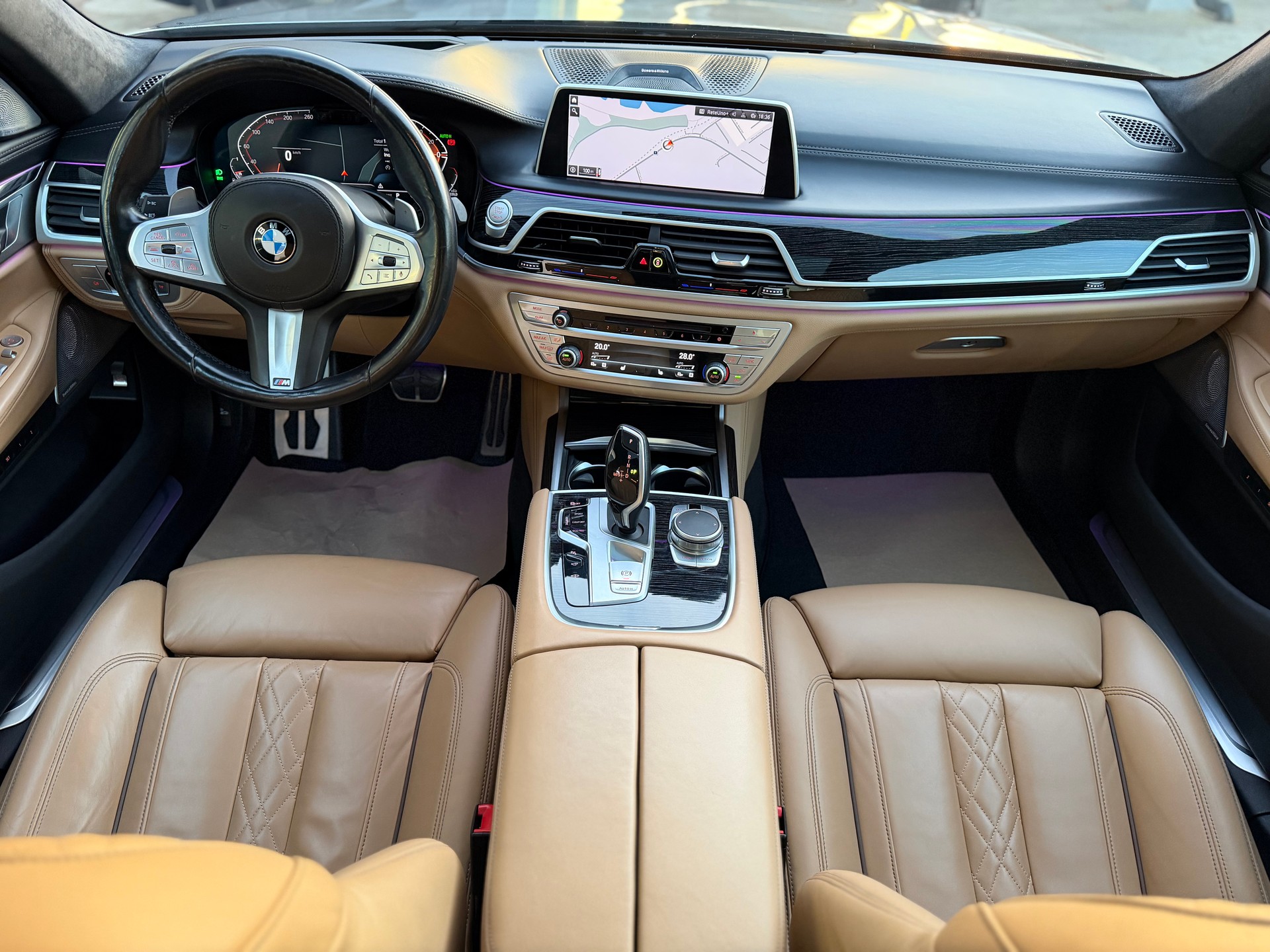 BMW 730d xDrive M-Sport 48V Steptronic-image-12