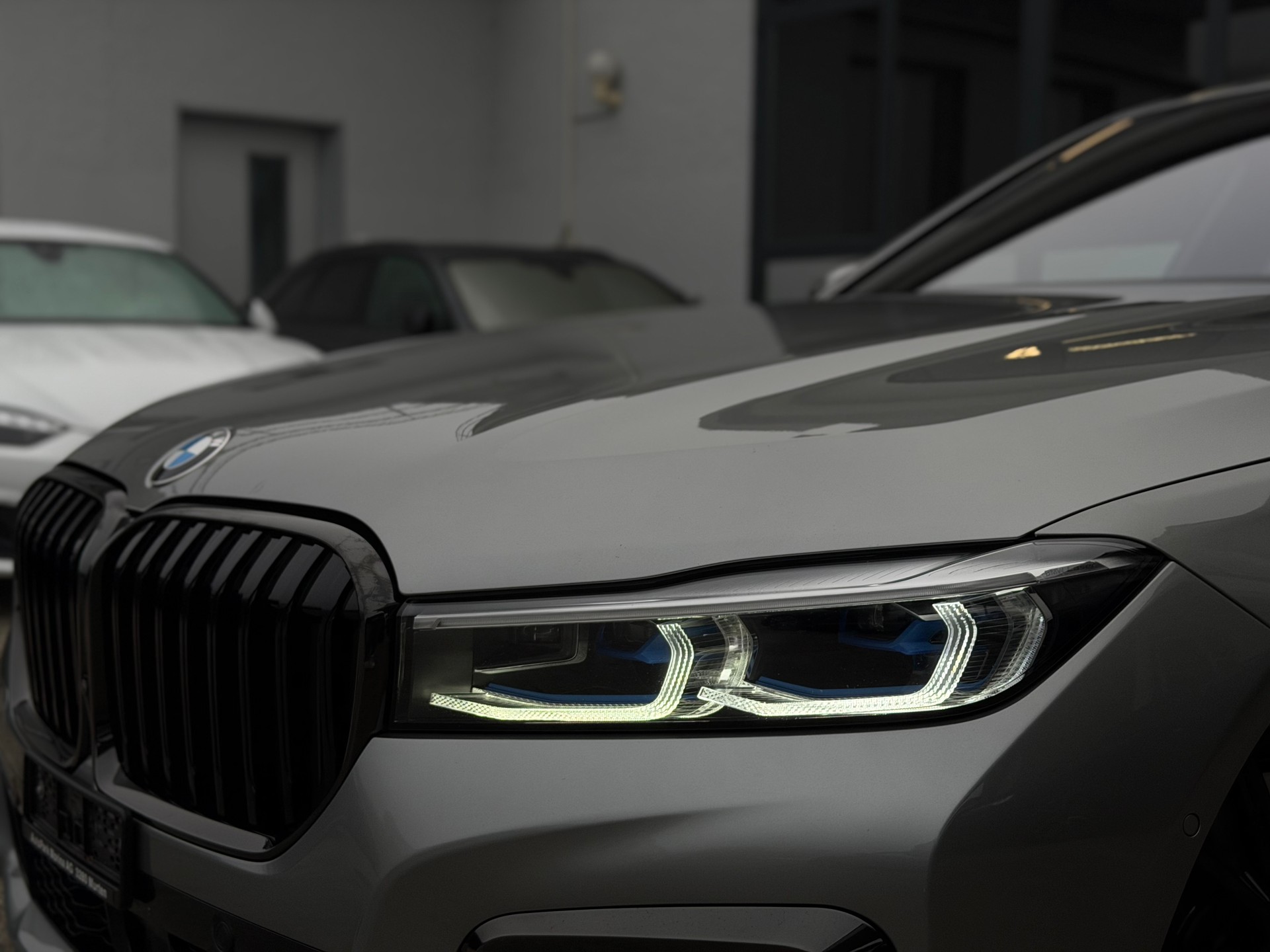 BMW 730d xDrive M-Sport 48V Steptronic-image-7
