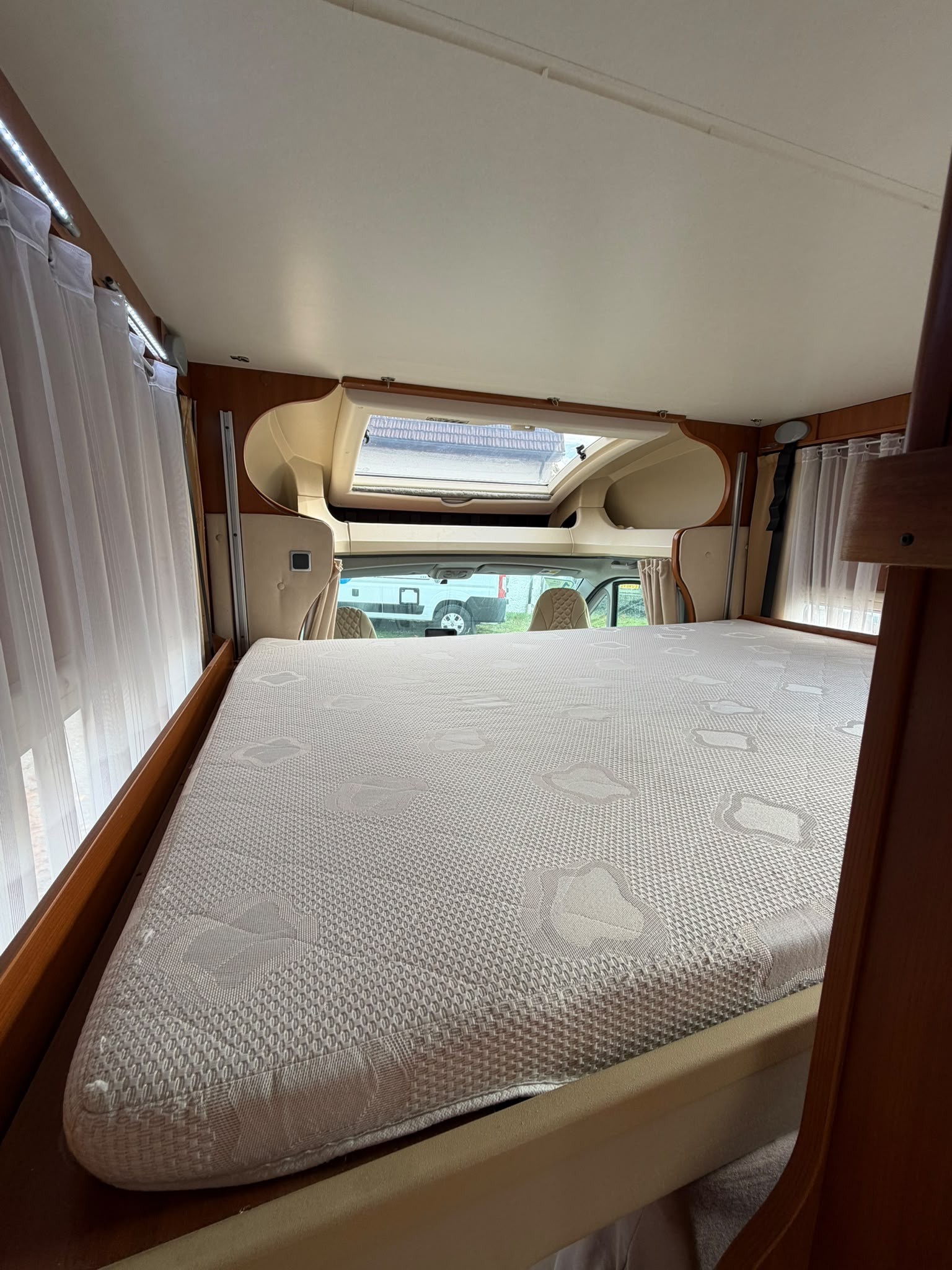 FIAT ***2.3JTD 130PS***CHAUSSON WELCOME SWEET *** SEHR COMPACT***NUR 5.90 METER-LANG***NUR 43000TKM***HUBBETT***-image-17