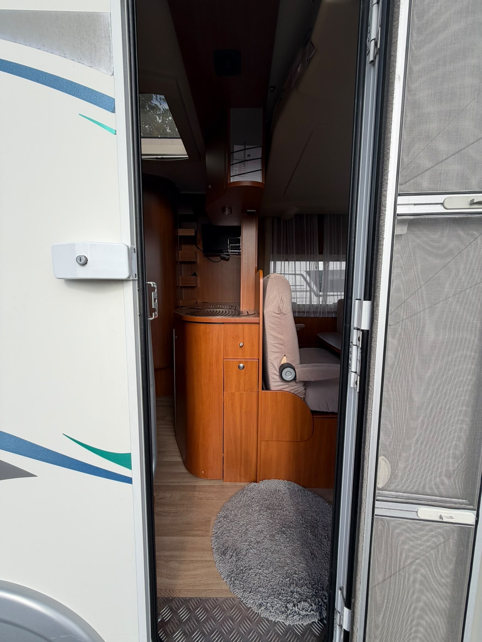 FIAT ***2.3JTD 130PS***CHAUSSON WELCOME SWEET *** SEHR COMPACT***NUR 5.90 METER-LANG***NUR 43000TKM***HUBBETT***-image-8
