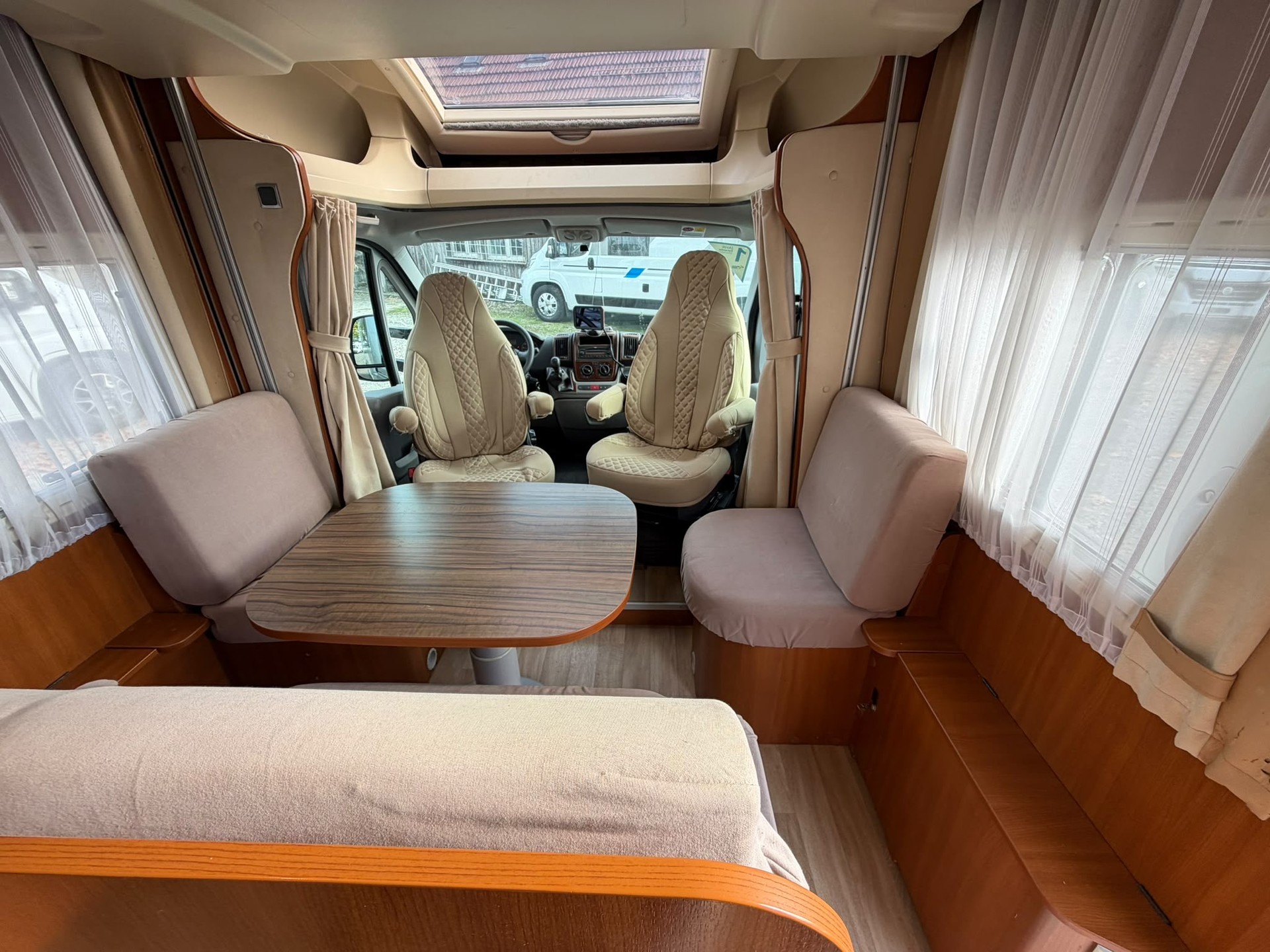 FIAT ***2.3JTD 130PS***CHAUSSON WELCOME SWEET *** SEHR COMPACT***NUR 5.90 METER-LANG***NUR 43000TKM***HUBBETT***-image-24