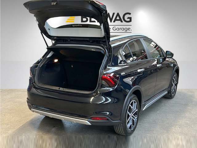 FIAT Tipo 1.5/130 4 Cross Hybrid-image-4