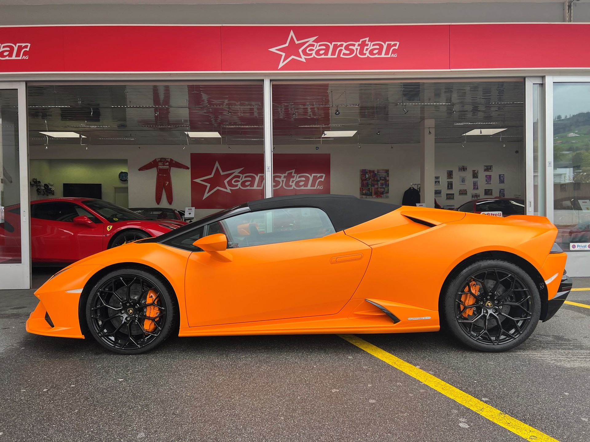 LAMBORGHINI Huracan EVO Spyder DCT RWD-showroom-element-1