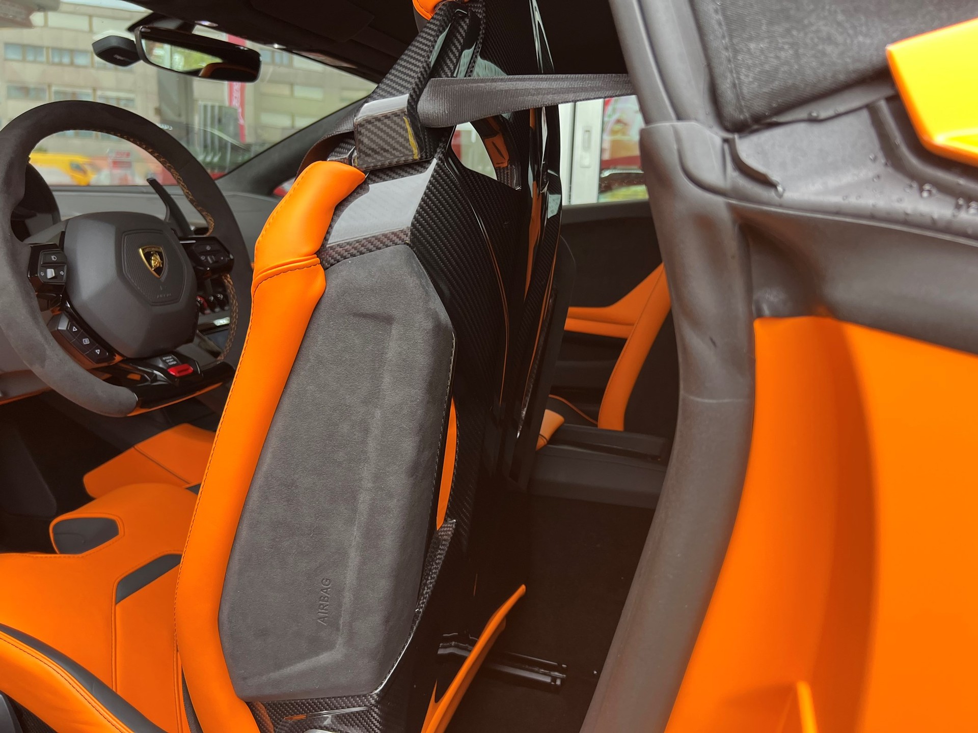 LAMBORGHINI Huracan EVO Spyder DCT RWD-image-6