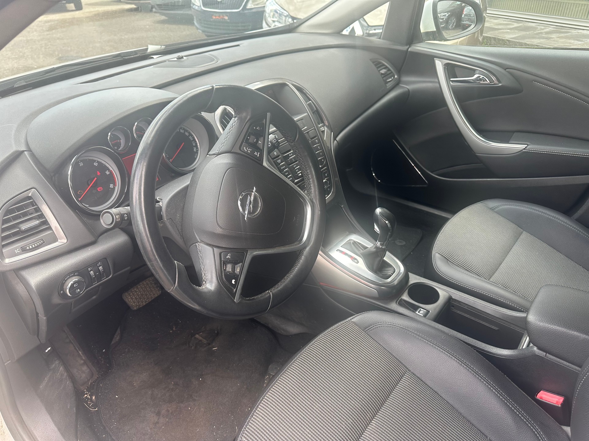 OPEL Astra SportsTourer 2.0 CDTi Sport Automatic-image-7