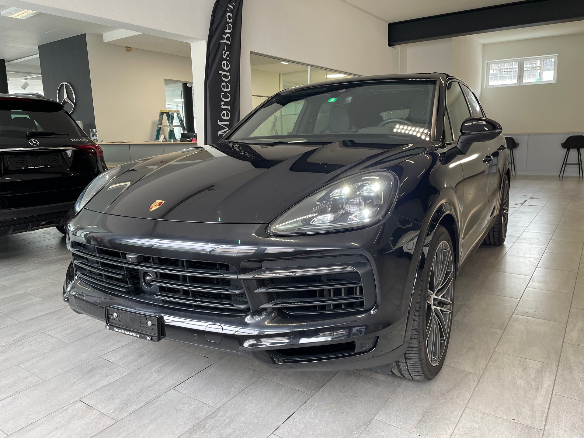 PORSCHE Cayenne S-image-1