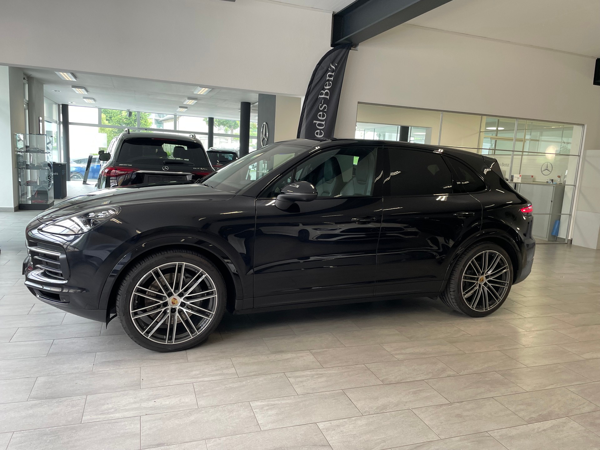 PORSCHE Cayenne S-image-5