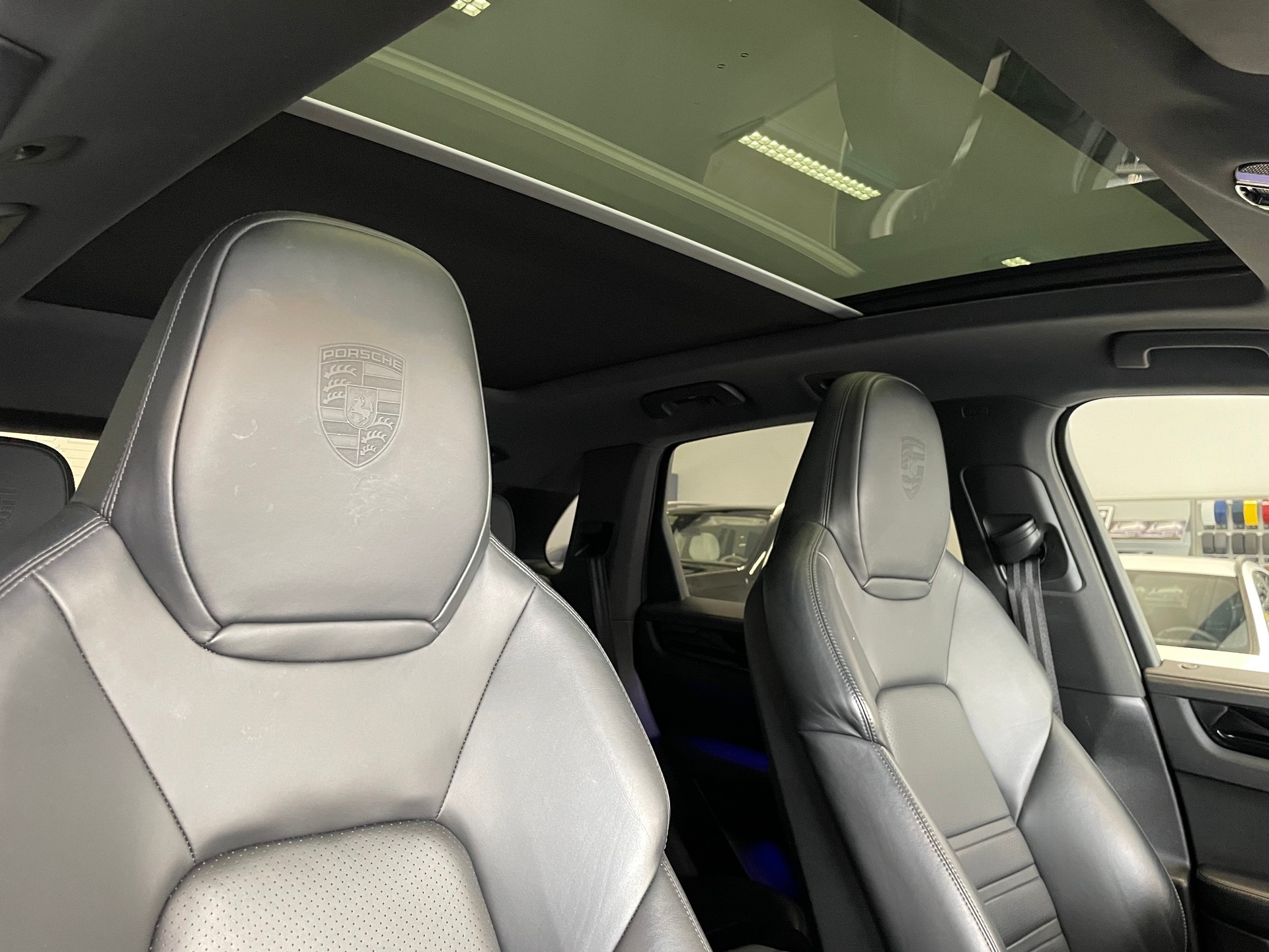 PORSCHE Cayenne S-image-11
