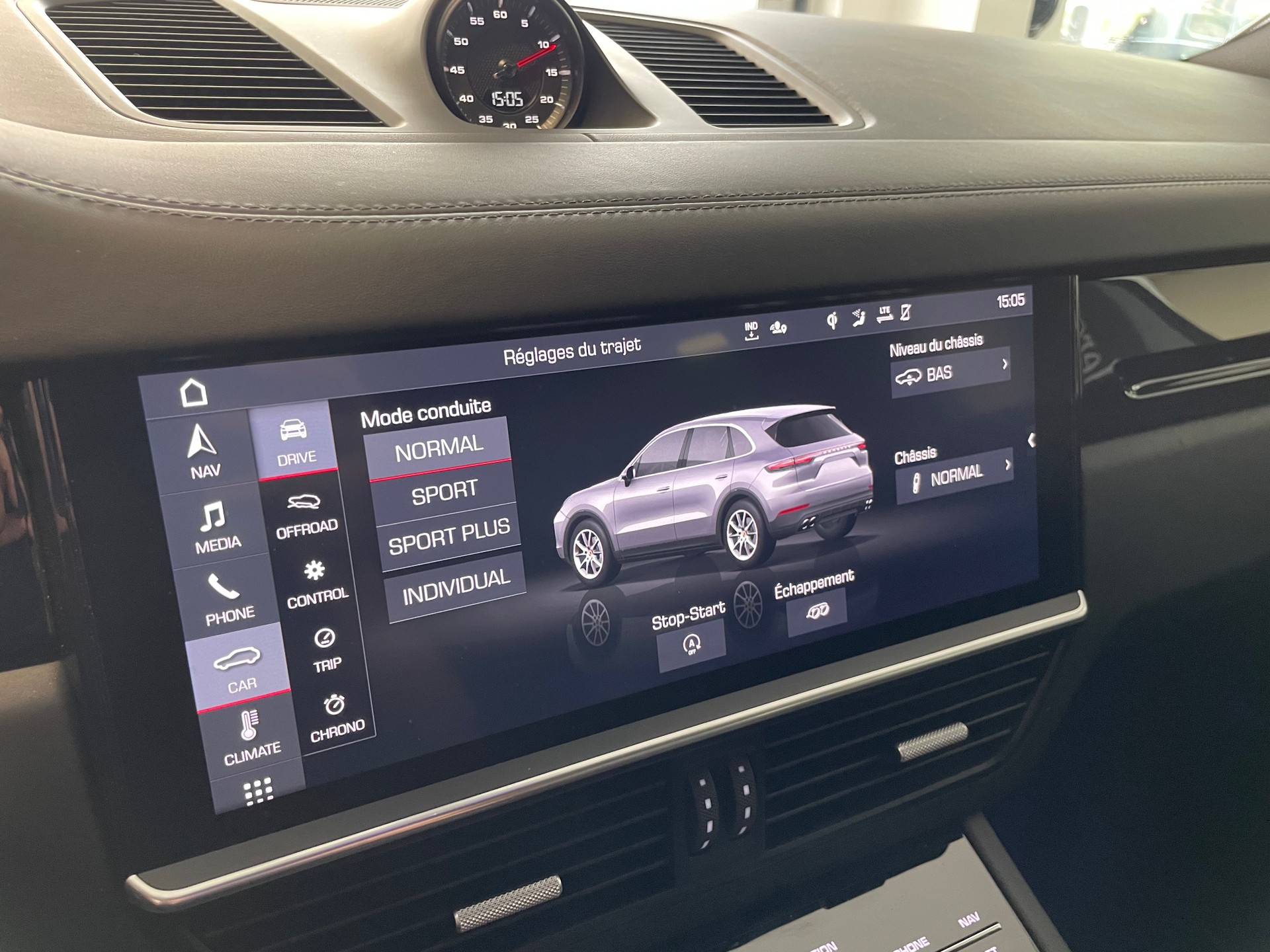 PORSCHE Cayenne S-image-17