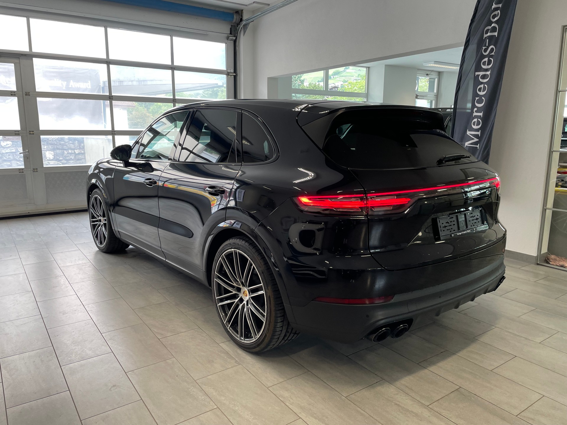 PORSCHE Cayenne S-image-6