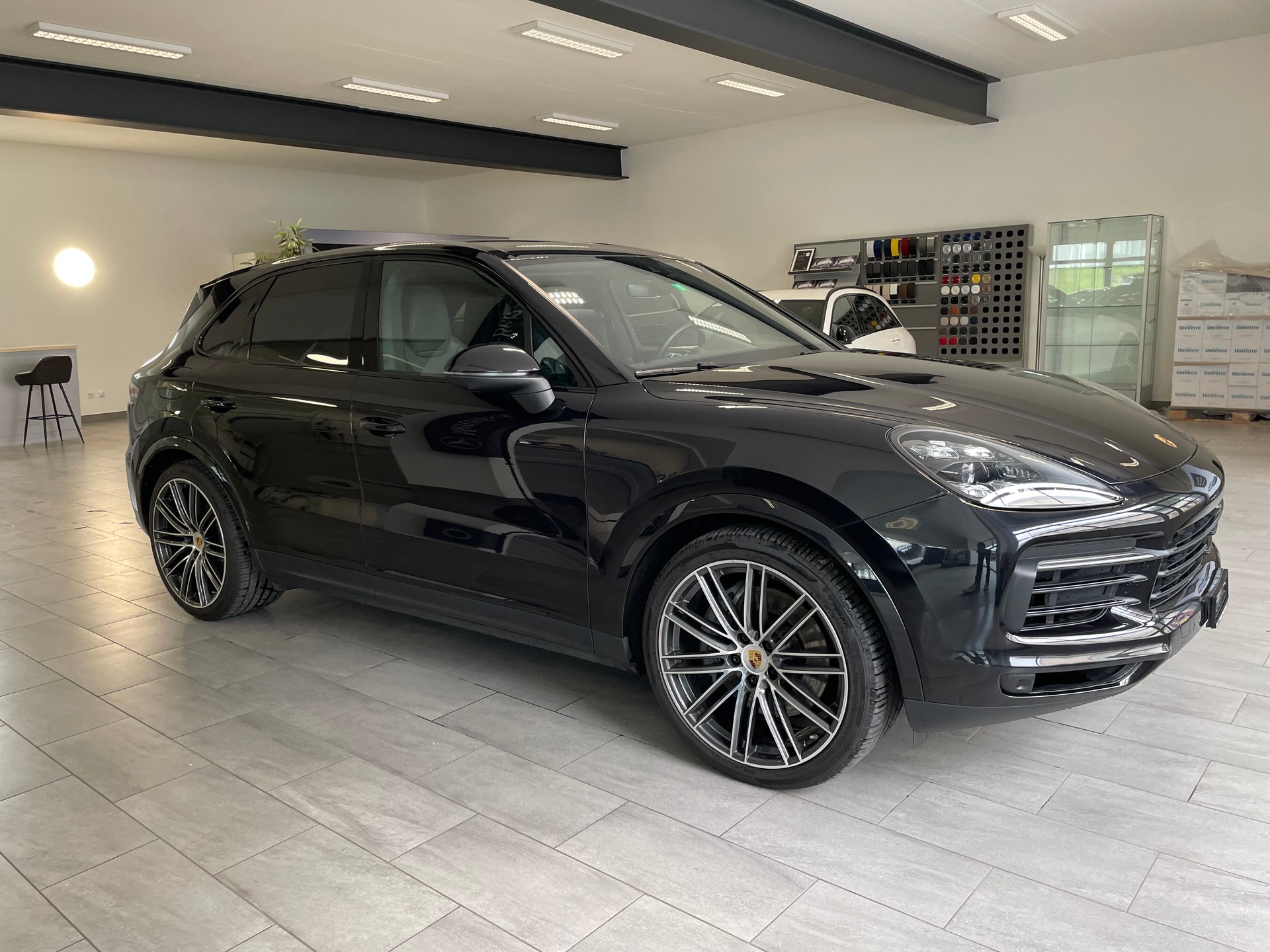 PORSCHE Cayenne S-image-4