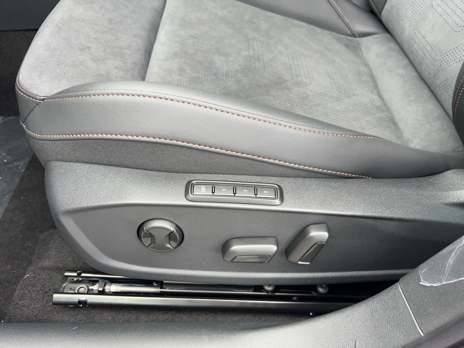 CUPRA CUPRA FORMENTOR 333PS 4DRIVE-image-5