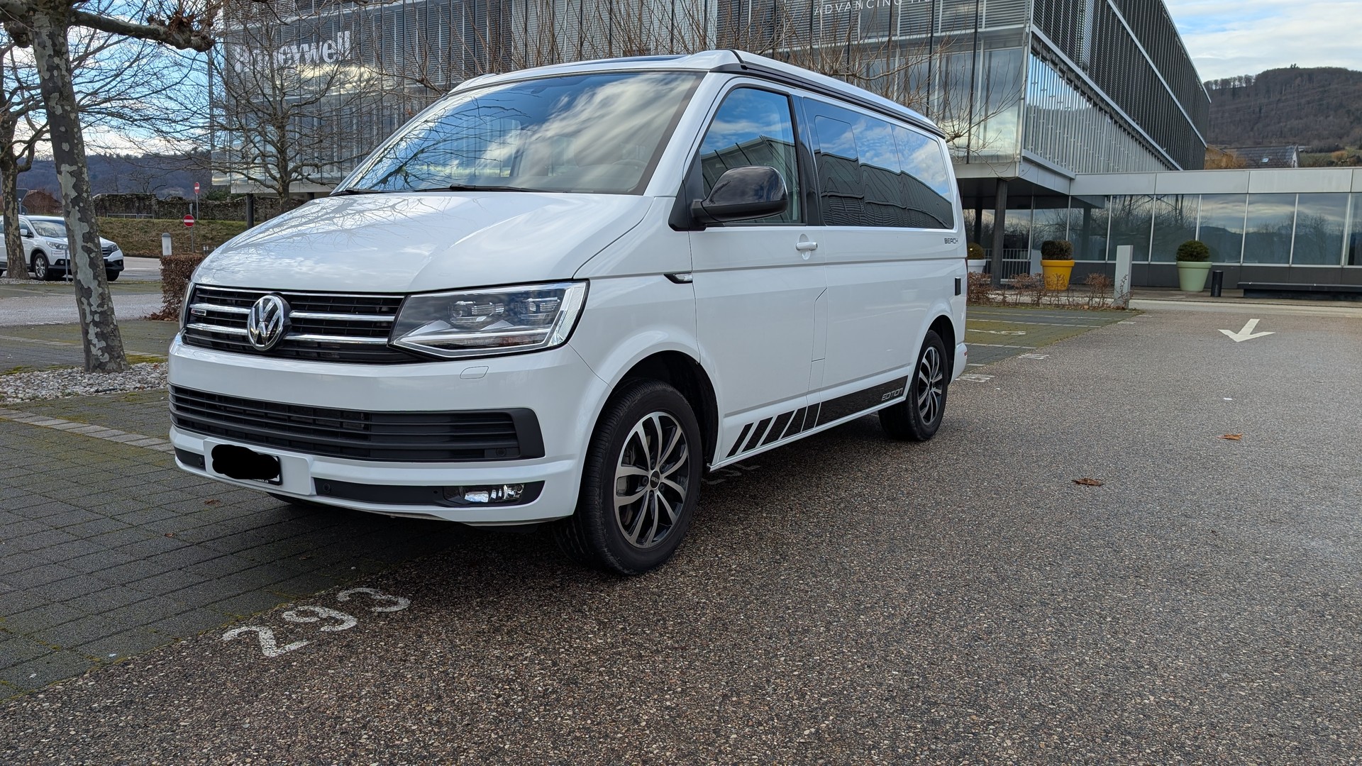 VW T6 California 2.0 TDI Beach 4Motion-image-3