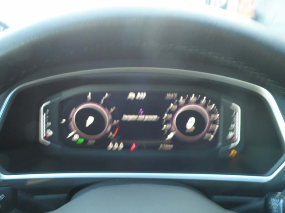 VW Tiguan 1.4 TSI PHEV Elegance DSG 2WD-image-5