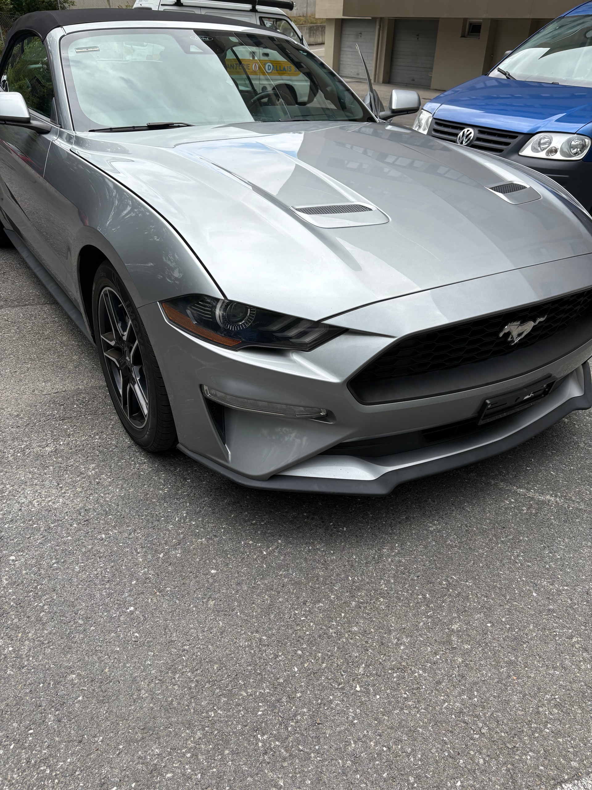 FORD Mustang Convertible 2.3-image-4