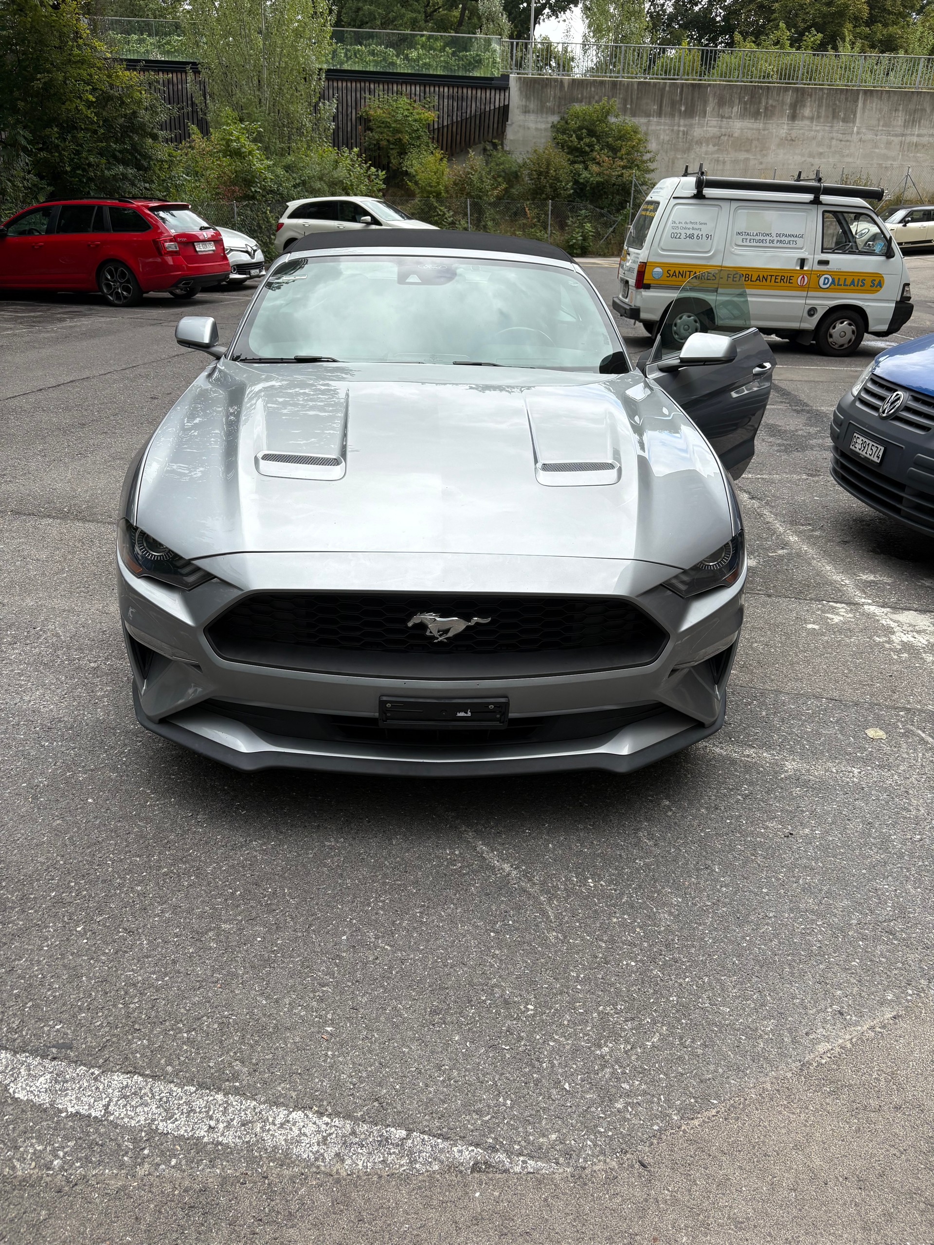 FORD Mustang Convertible 2.3-image-5