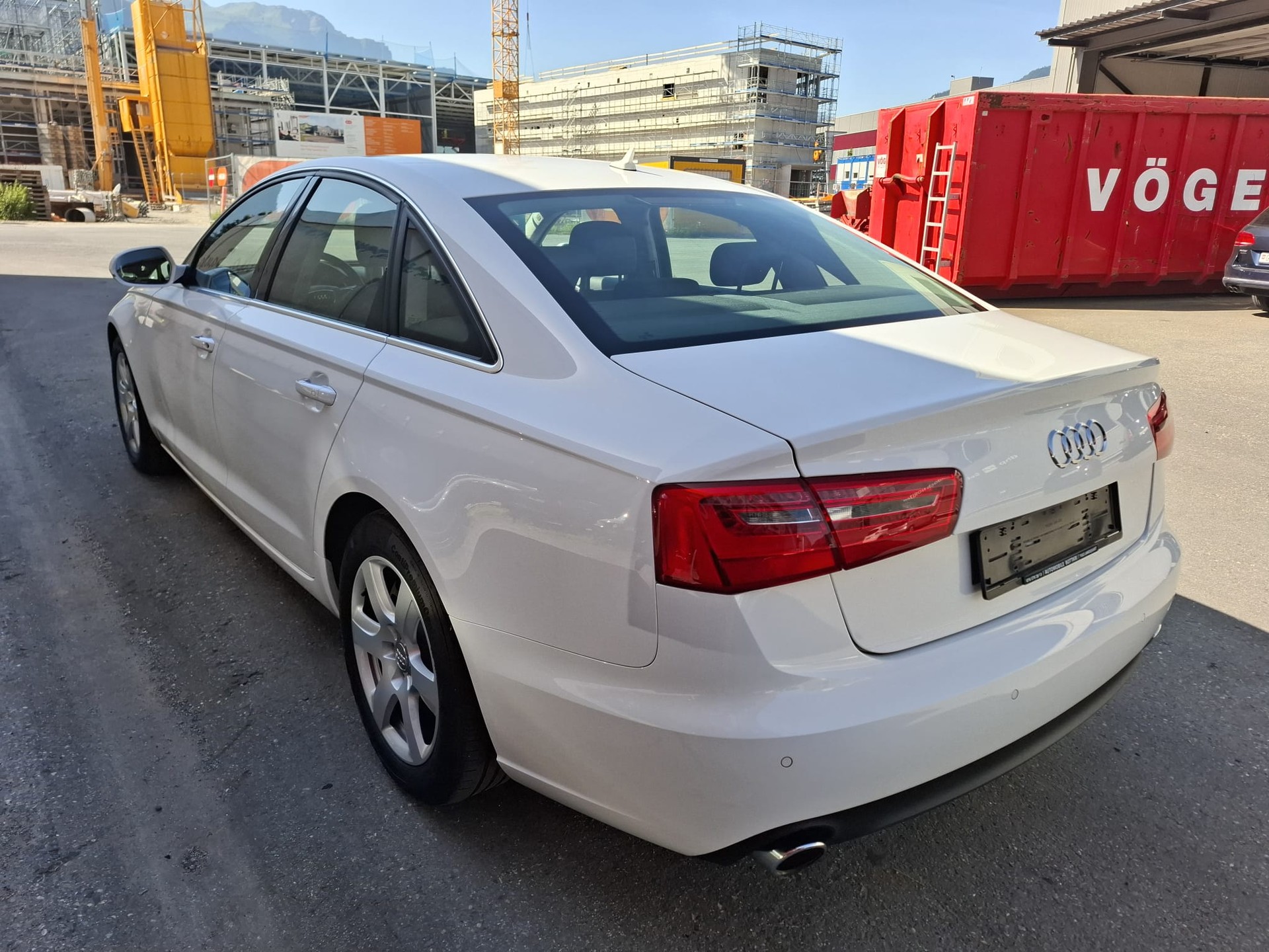AUDI A6 3.0 TDI V6 quattro S-tronic-image-2