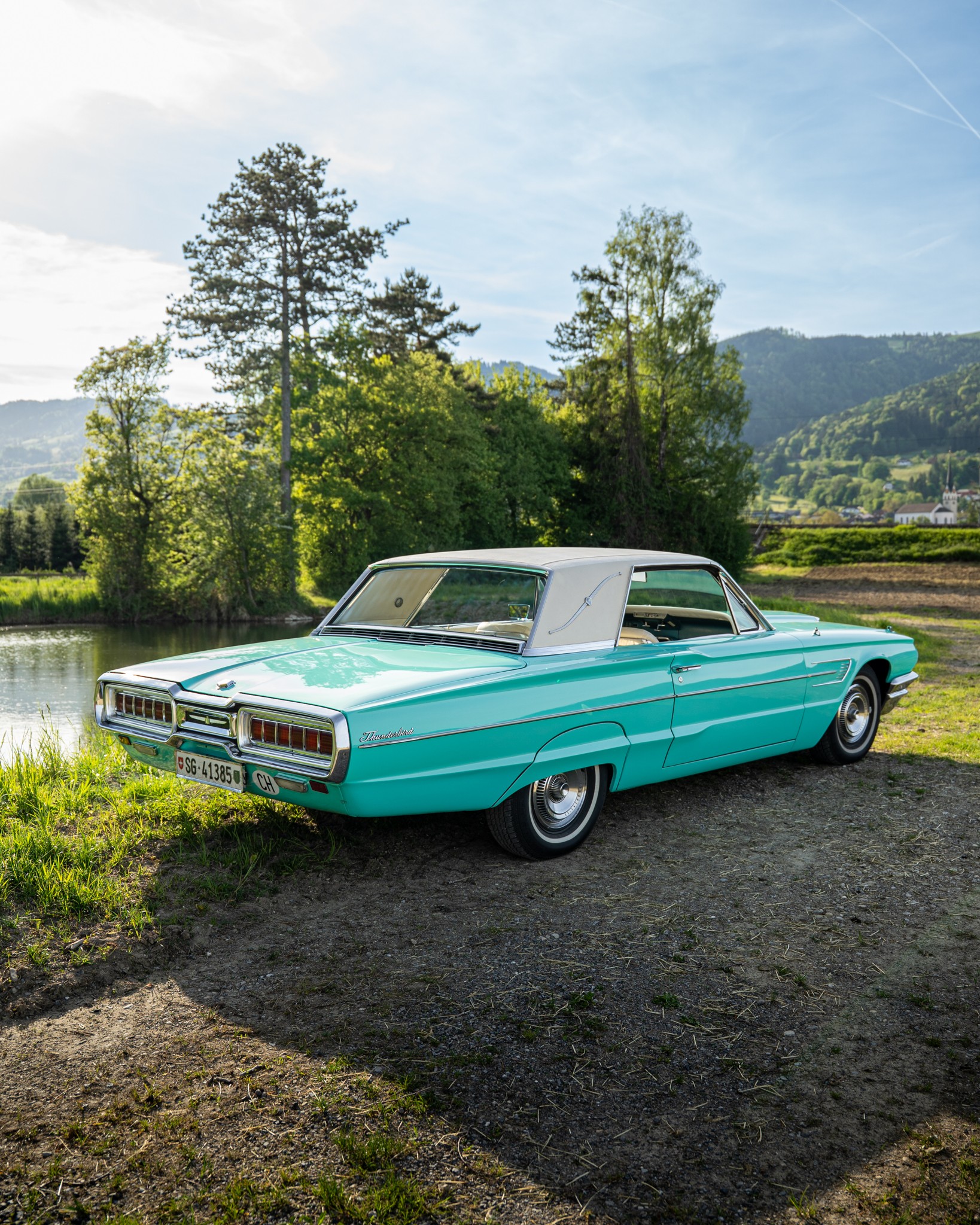 FORD Thunderbird "Landau Coupé"