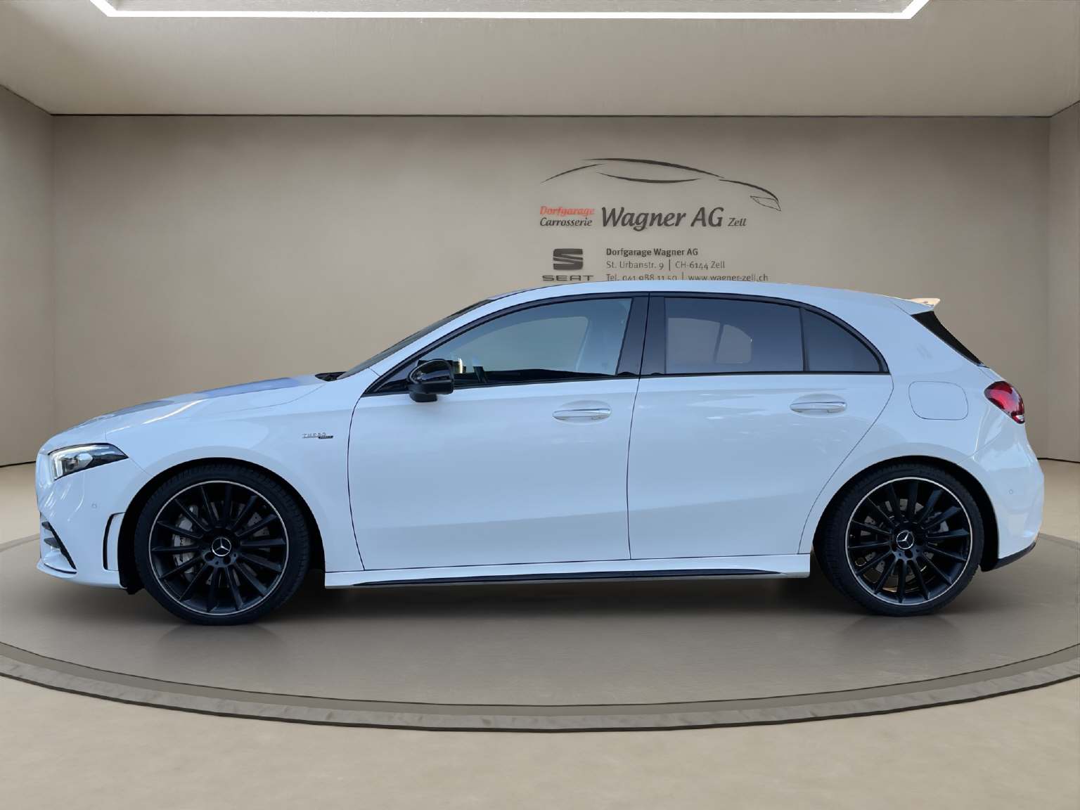 MERCEDES-BENZ A 35 AMG 4matic-image-1
