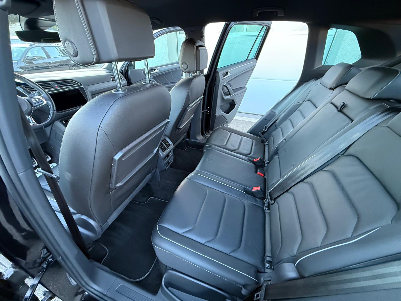 VW Tiguan 2.0 TDI SCR Highline 4Motion DSG-image-9