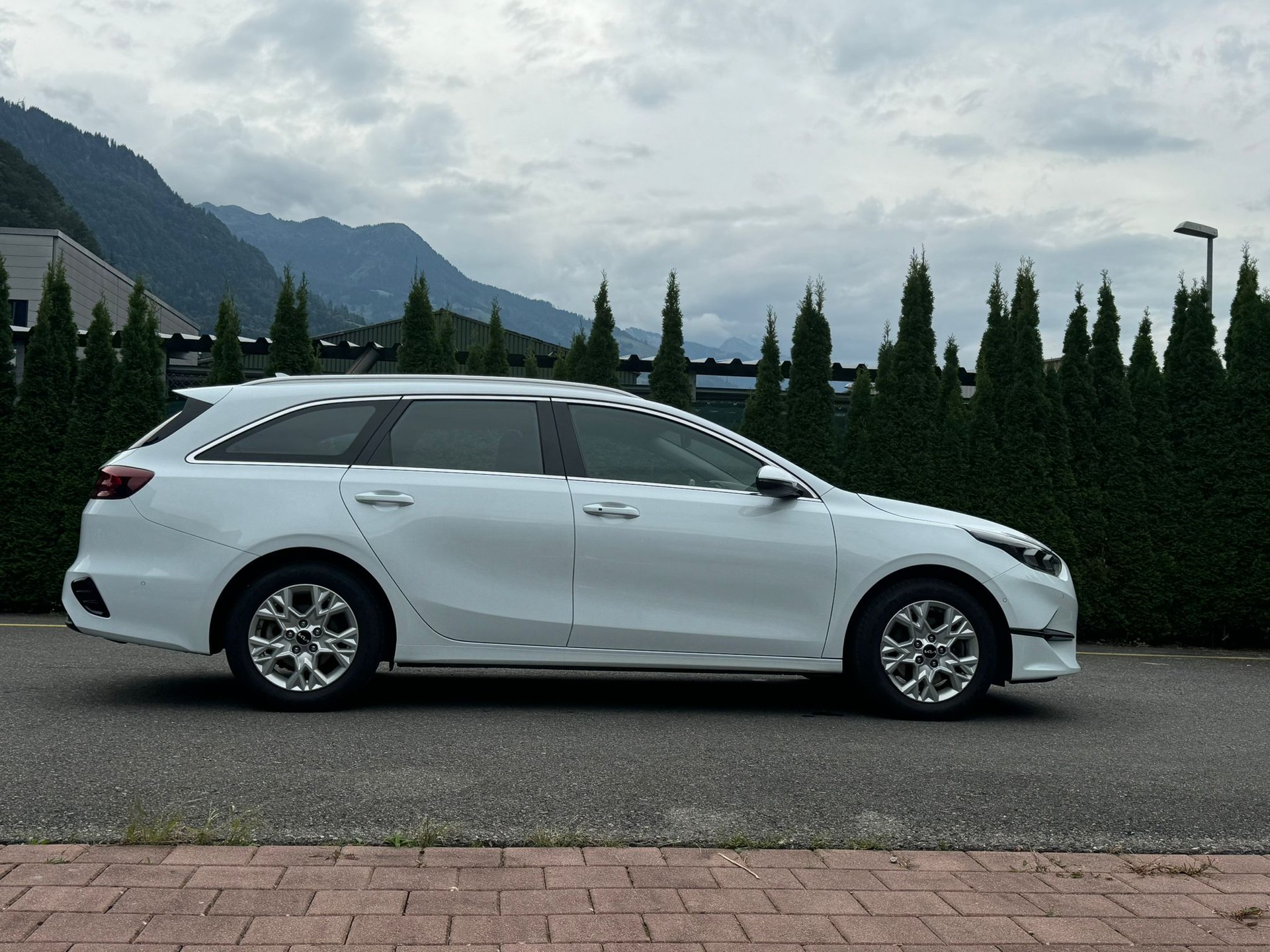 KIA Ceed Sportswagon 1.5 T-GDi MHEV Power DCT-image-3