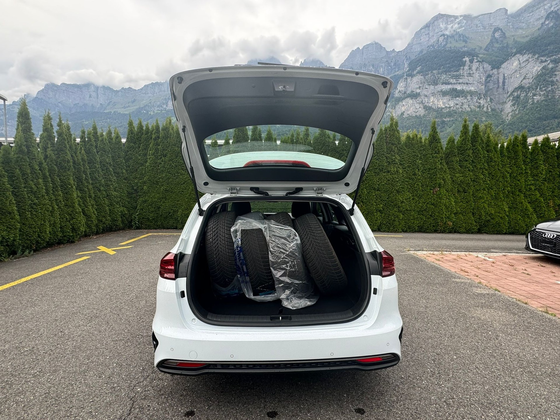 KIA Ceed Sportswagon 1.5 T-GDi MHEV Power DCT-image-8