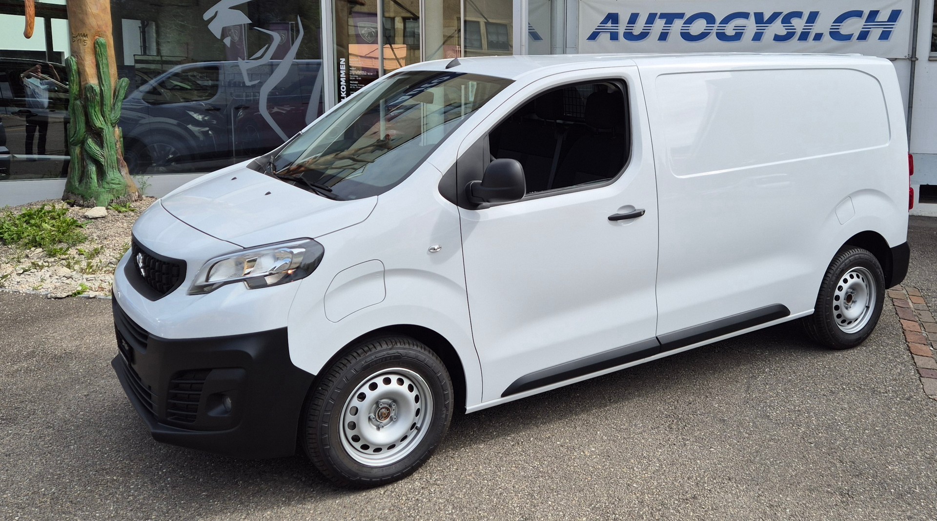 PEUGEOT Expert 50 KWh Long-image-0