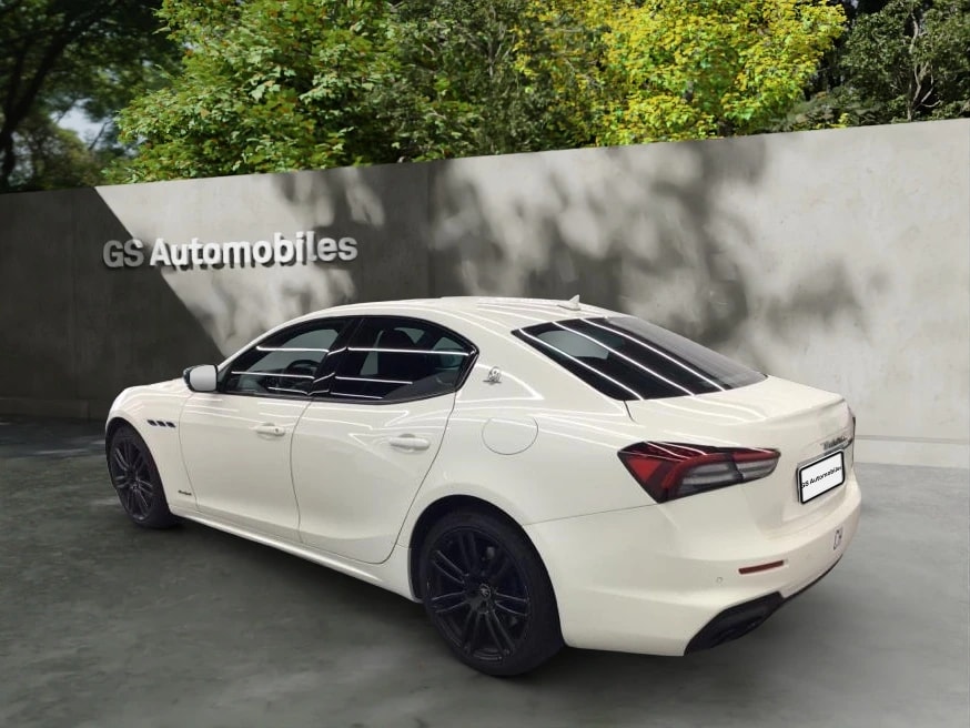 MASERATI Ghibli 2.0 Hybrid GranLuso Automatica-image-2