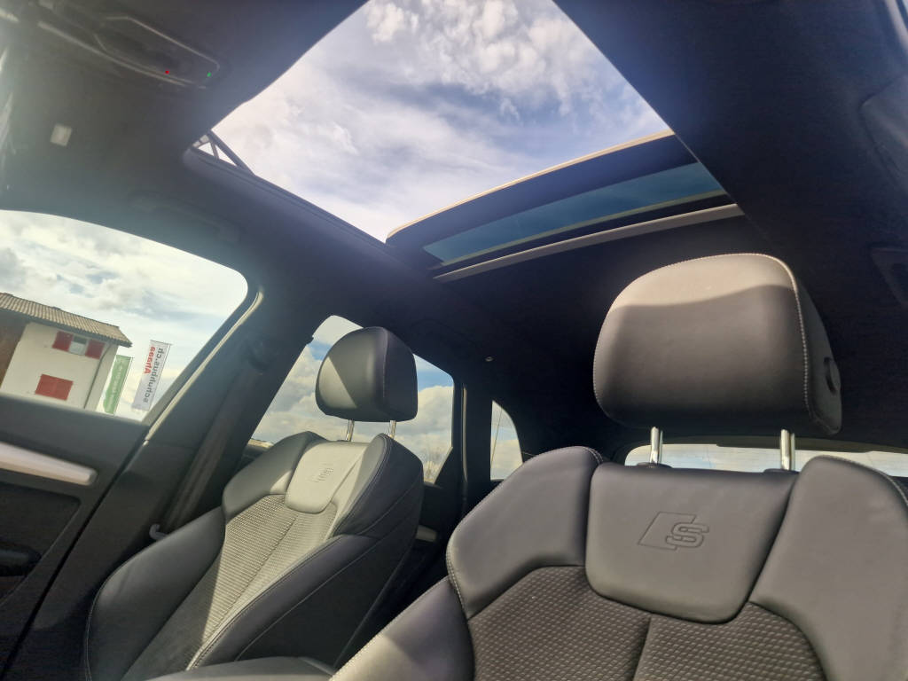 AUDI Q5 2.0 40 TDI Sport qu. S-Tronic S-LINE-image-15