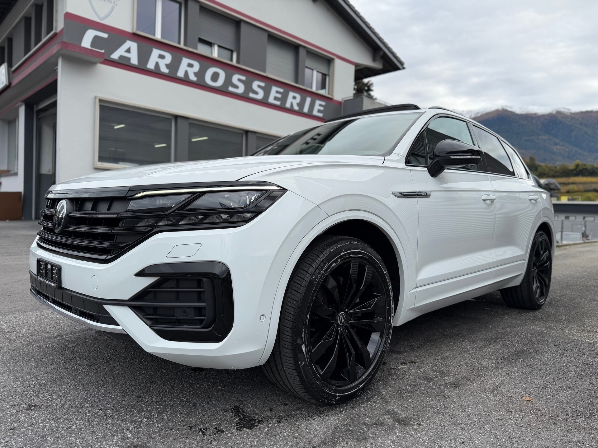 VW Touareg 3.0 TDI R Line Tiptronic