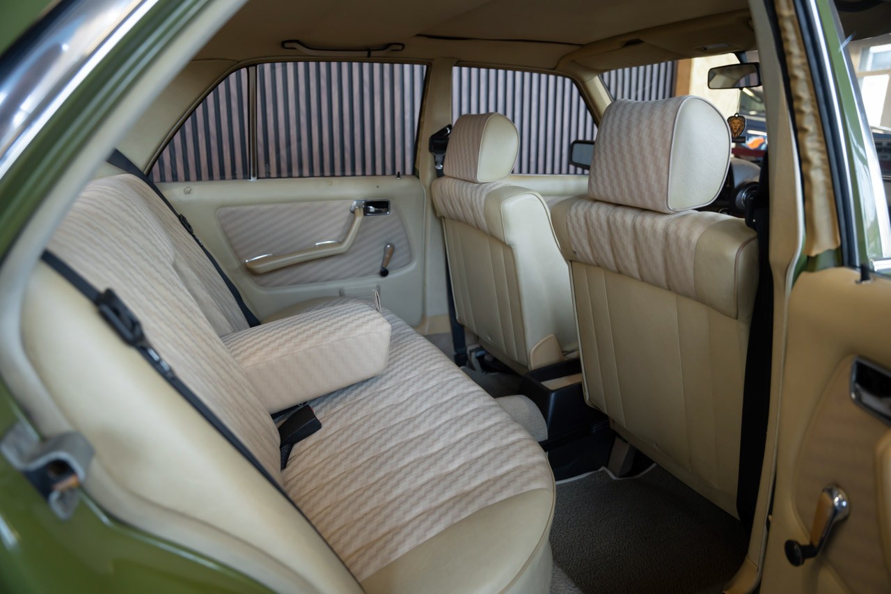 MERCEDES-BENZ 280 E Automatic-image-18