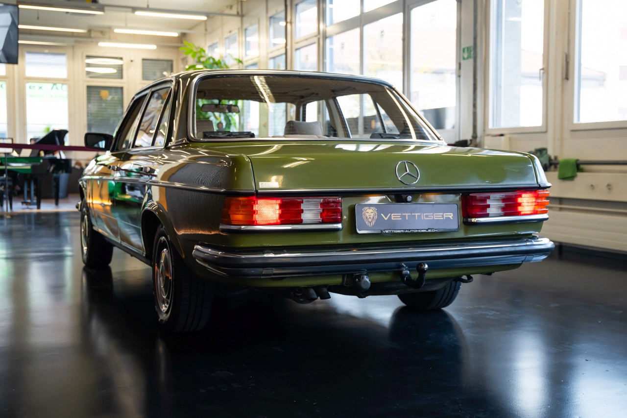 MERCEDES-BENZ 280 E Automatic-image-3