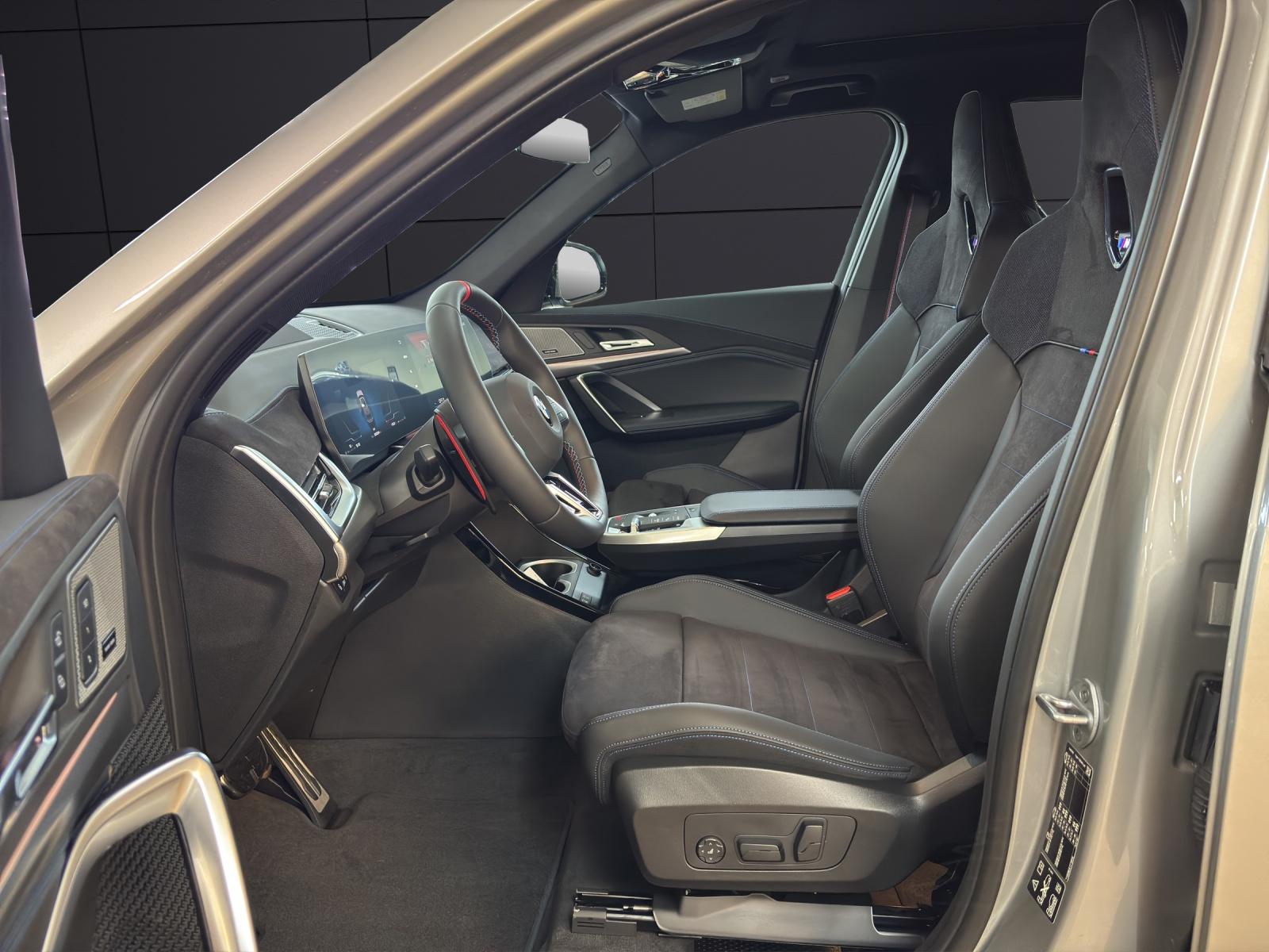 BMW X1 M35i-image-10