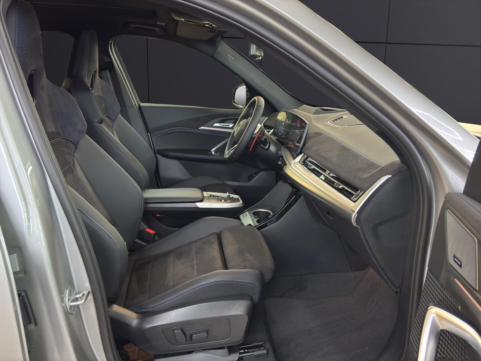 BMW X1 M35i-image-14