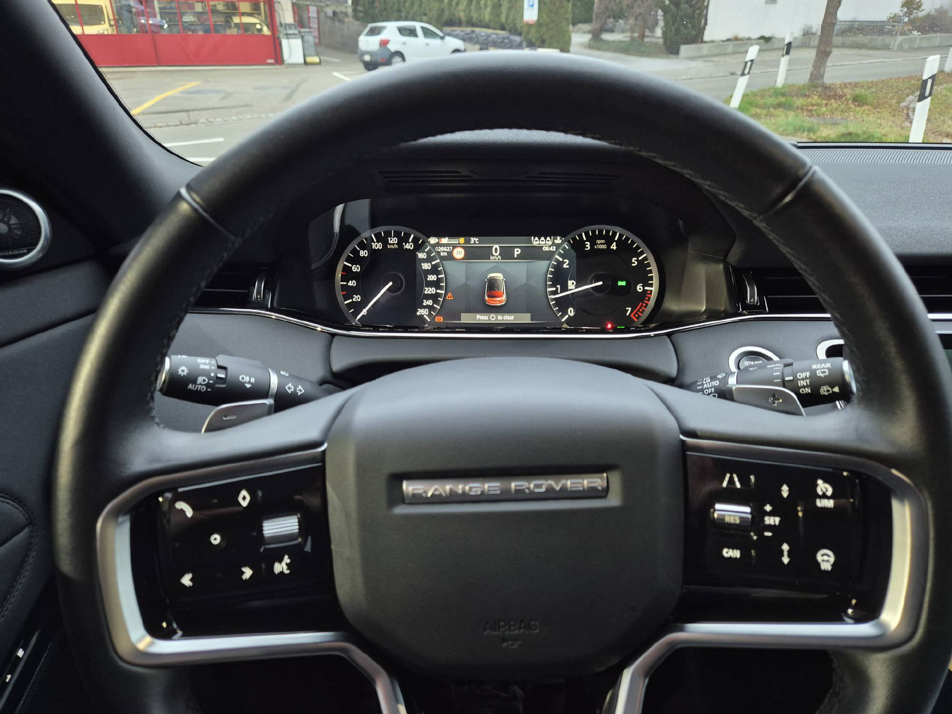 LAND ROVER Range Rover Evoque 2.0 T R-Dynamic SE-image-9