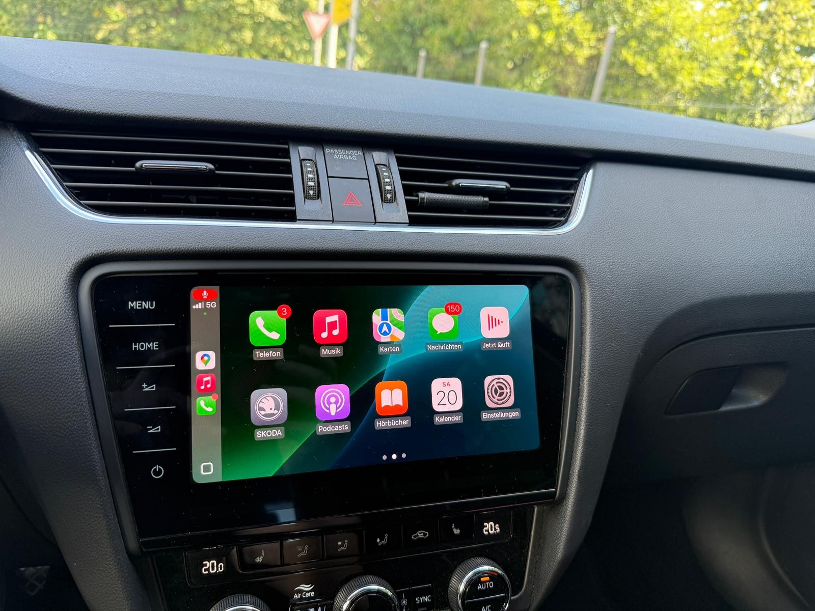 SKODA Octavia Combi 2.0 TSI Clever DSG All-Black-image-16