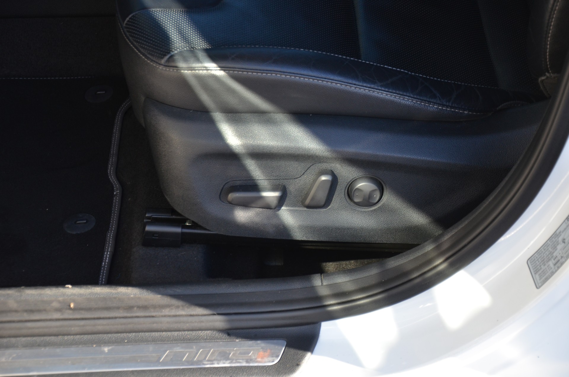 KIA Niro 1.6GDi Hybrid Style DCT-image-18