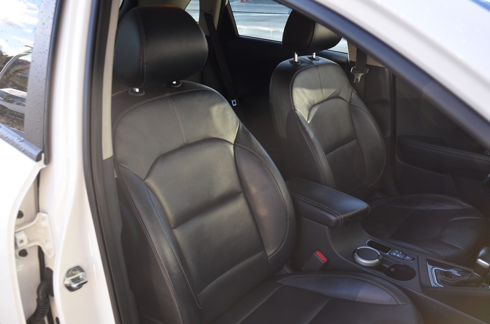 KIA Niro 1.6GDi Hybrid Style DCT-image-14
